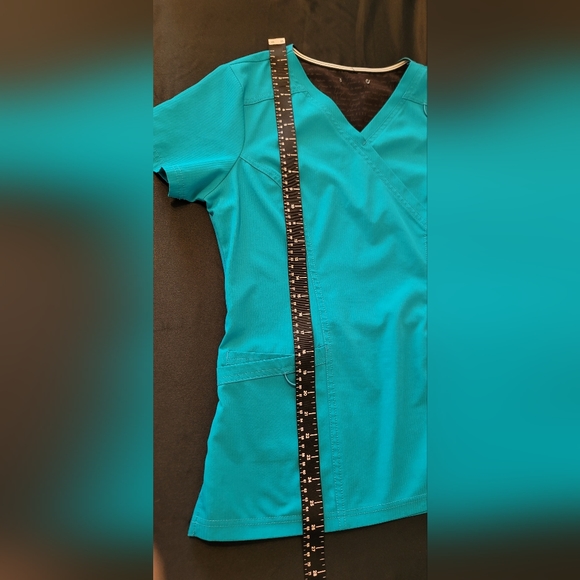 Scrubs - Uniforms - Picture 11 of 16